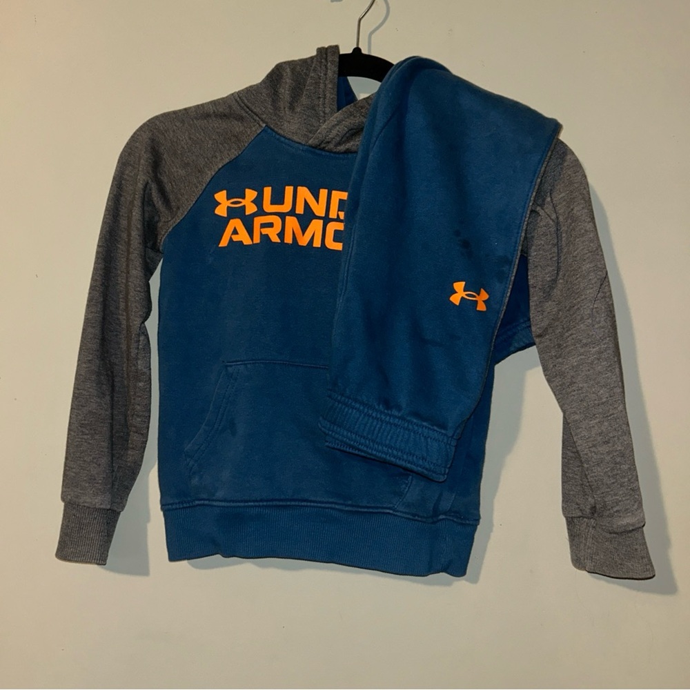 Under Armour Kids Blue and Gray Set with Orange Logo